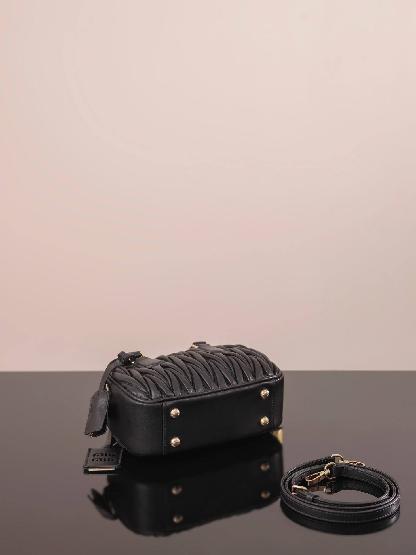 穆M家-5BB142M1200 𝗔𝗥𝗖𝗔𝗗𝗜𝗘 𝐌𝐚𝐭𝐞𝐥𝐚  黑色