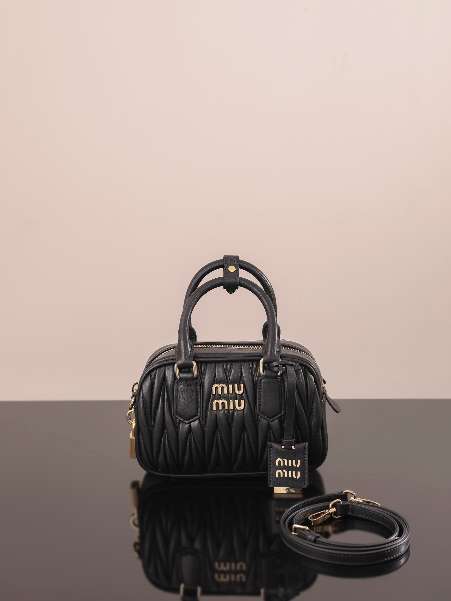 穆M家-5BB142M1200 𝗔𝗥𝗖𝗔𝗗𝗜𝗘 𝐌𝐚𝐭𝐞𝐥𝐚  黑色