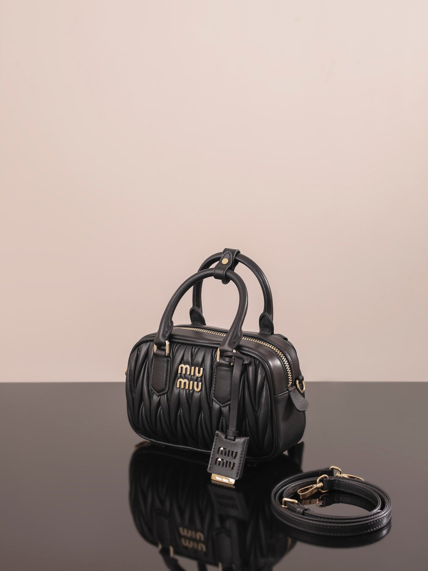 穆M家-5BB142M1200 𝗔𝗥𝗖𝗔𝗗𝗜𝗘 𝐌𝐚𝐭𝐞𝐥𝐚  黑色