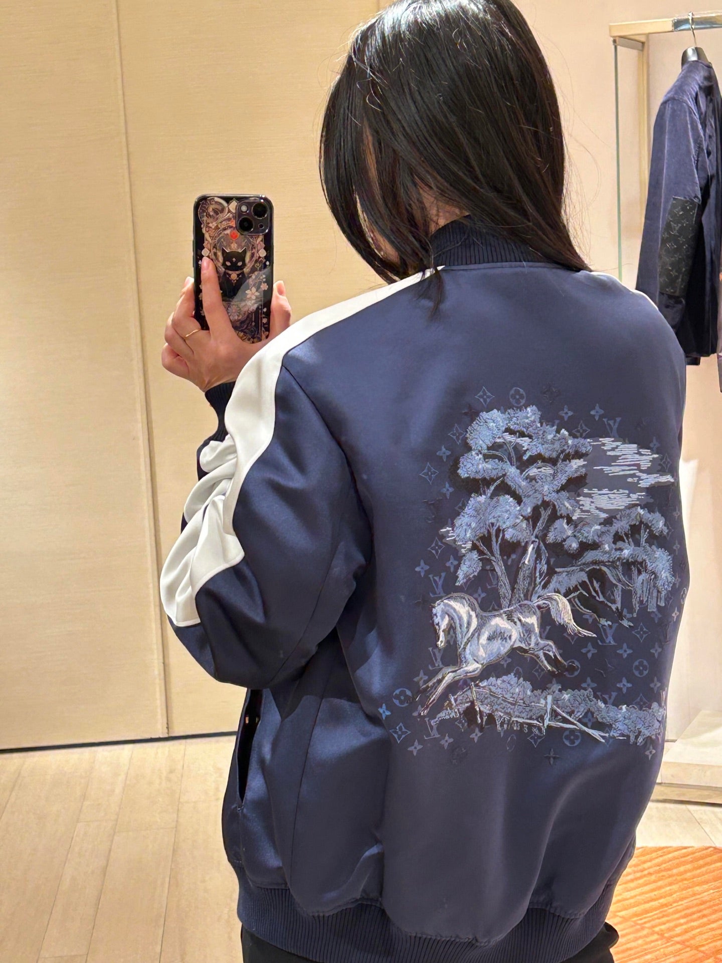路L家-26駿馬奔騰刺繡深藍色夾克外套