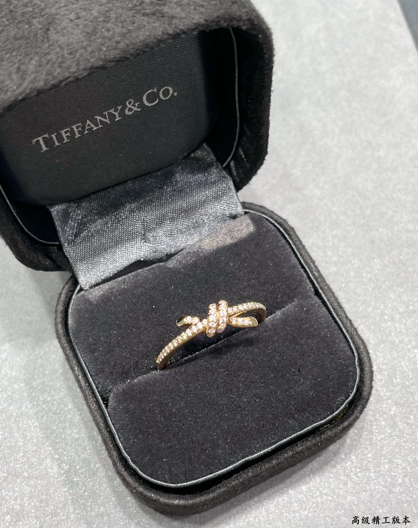 Tiffany-26鑲鑽繩結戒指