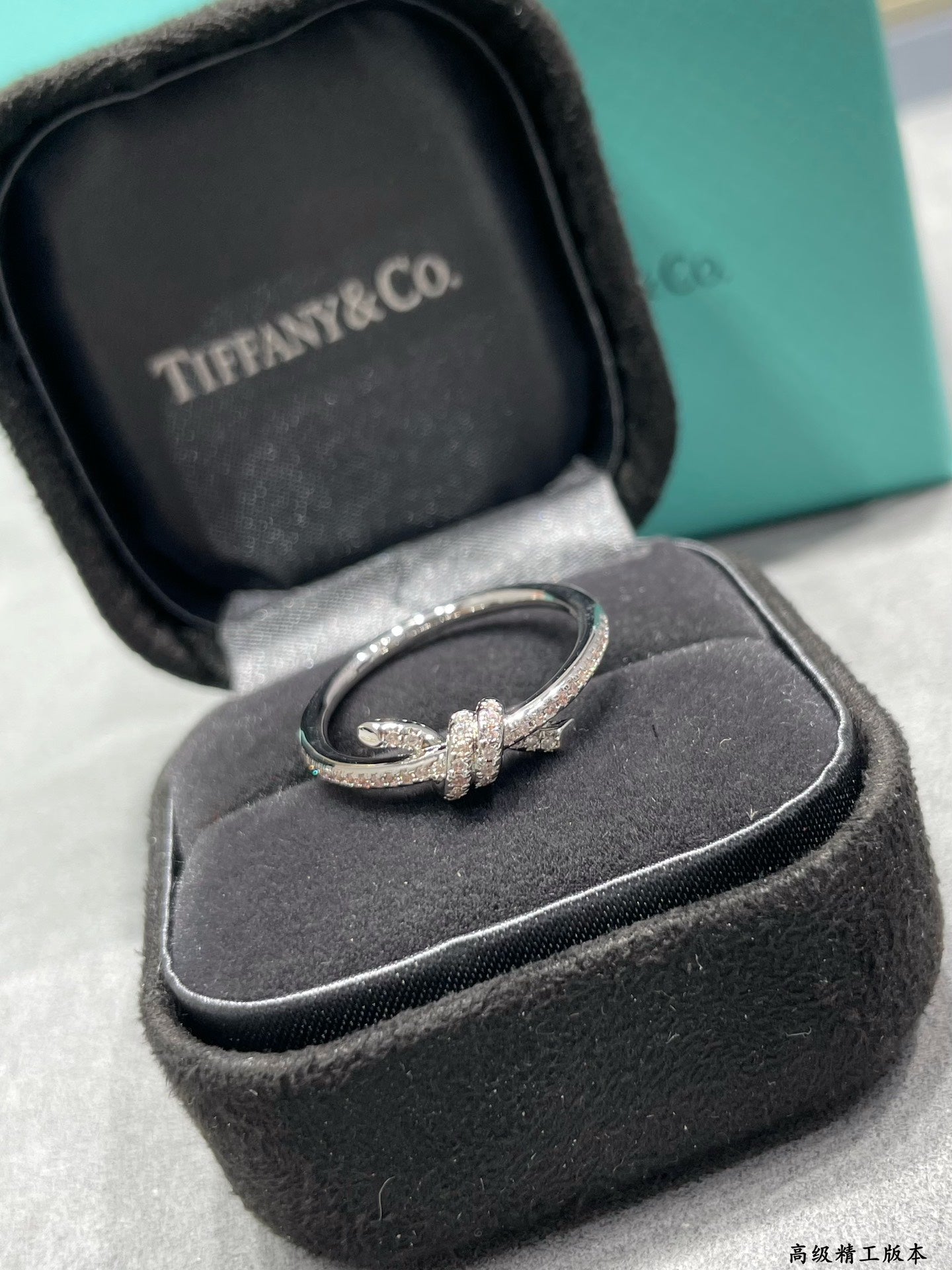 Tiffany-26鑲鑽繩結戒指