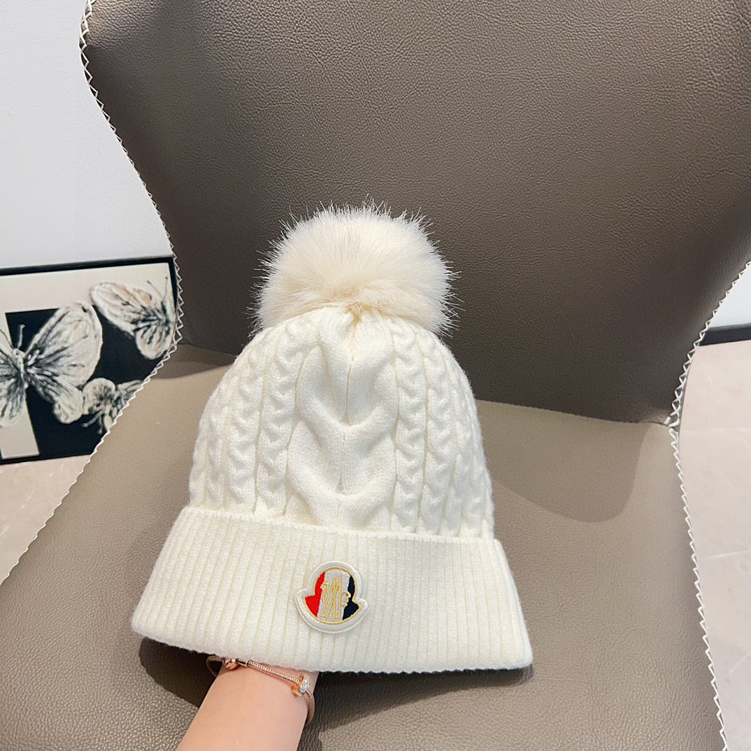 Moncler-2025秋冬新款 小香風麻花針織毛球毛帽