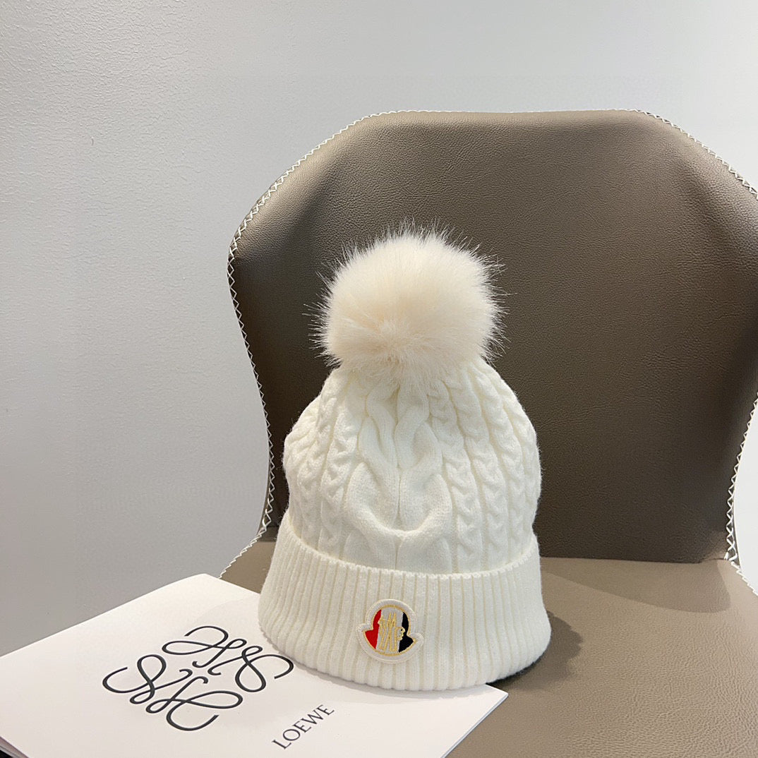 Moncler-2025秋冬新款 小香風麻花針織毛球毛帽