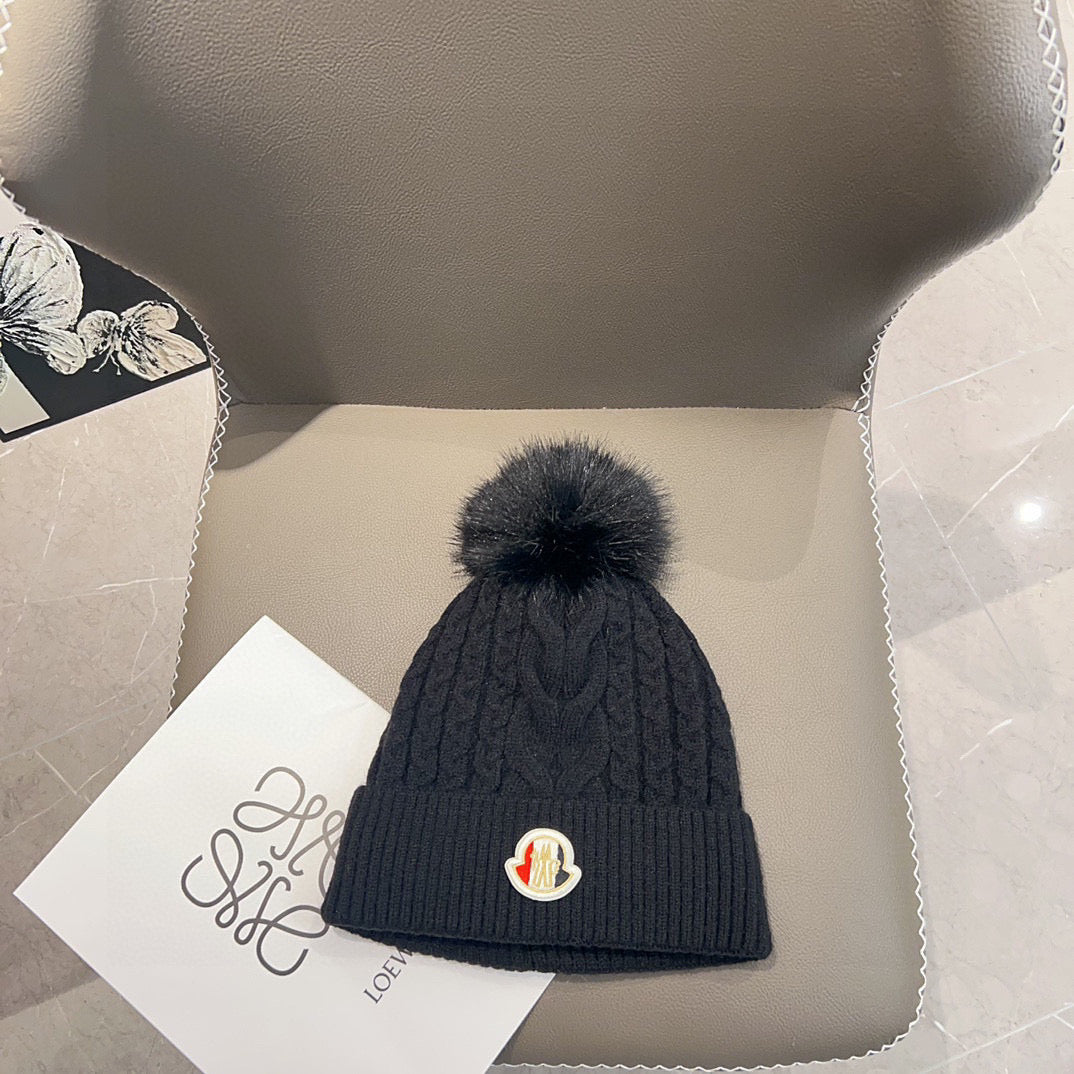 Moncler-2025秋冬新款 小香風麻花針織毛球毛帽