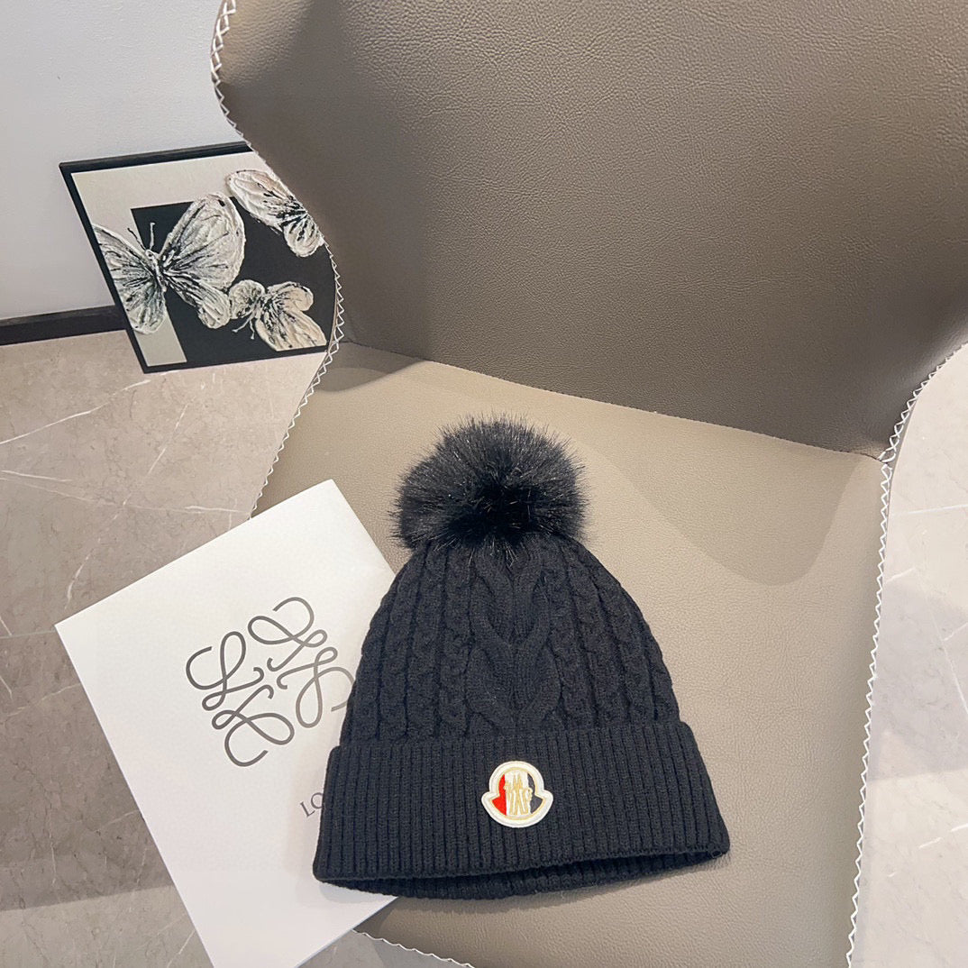 Moncler-2025秋冬新款 小香風麻花針織毛球毛帽