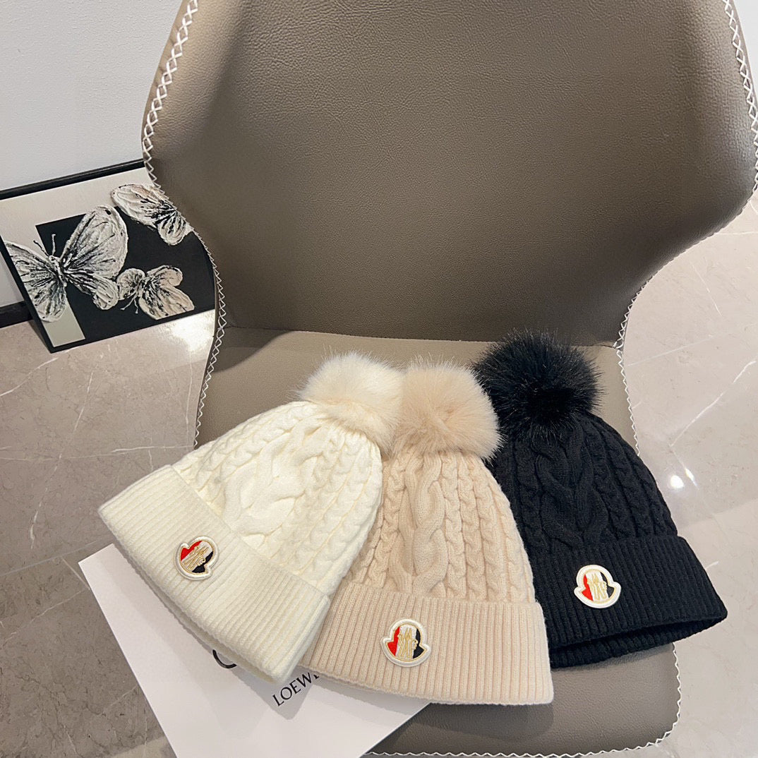 Moncler-2025秋冬新款 小香風麻花針織毛球毛帽
