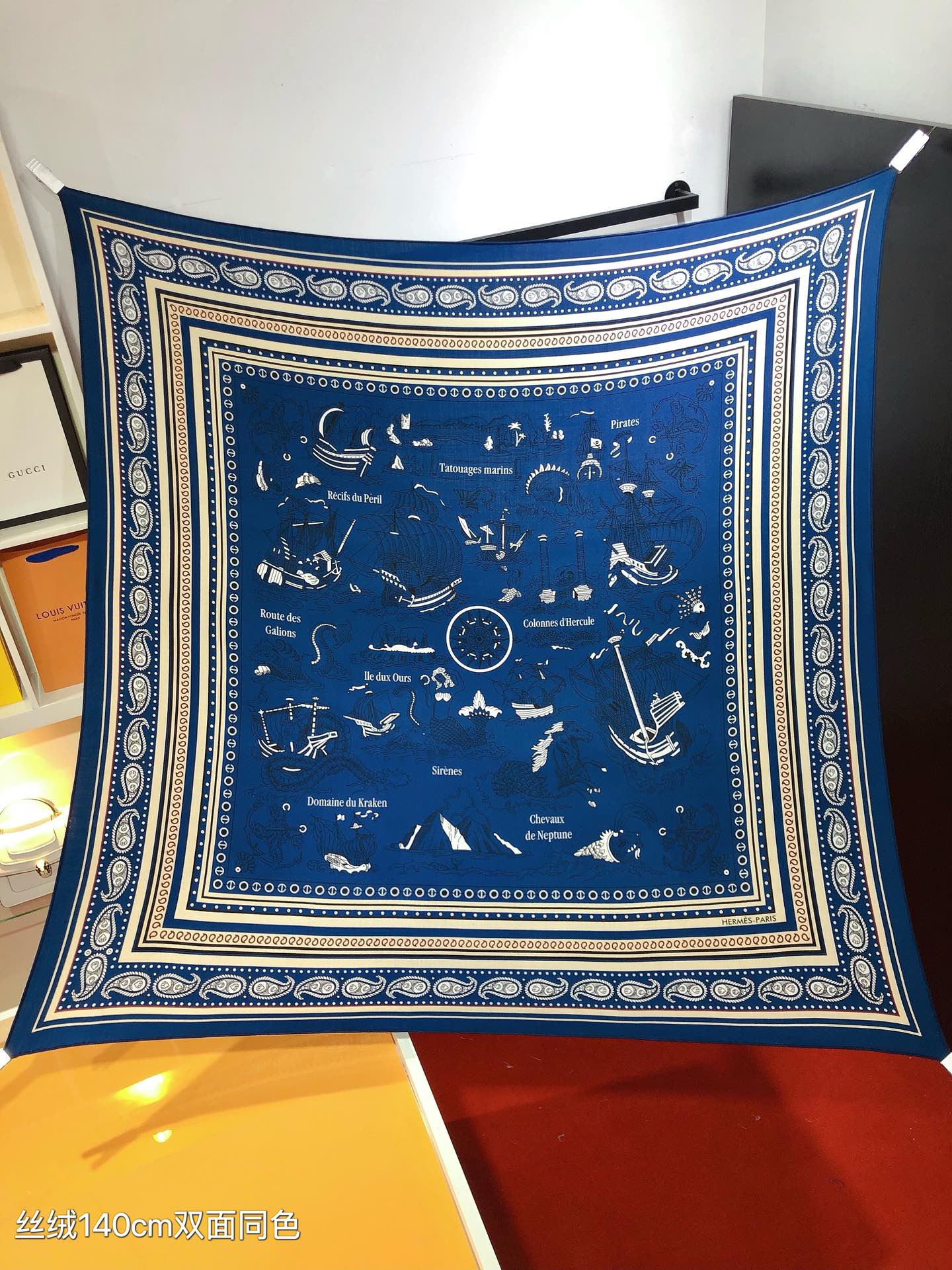小愛款-雙面同色 140x140cm 70%羊絨30%真絲