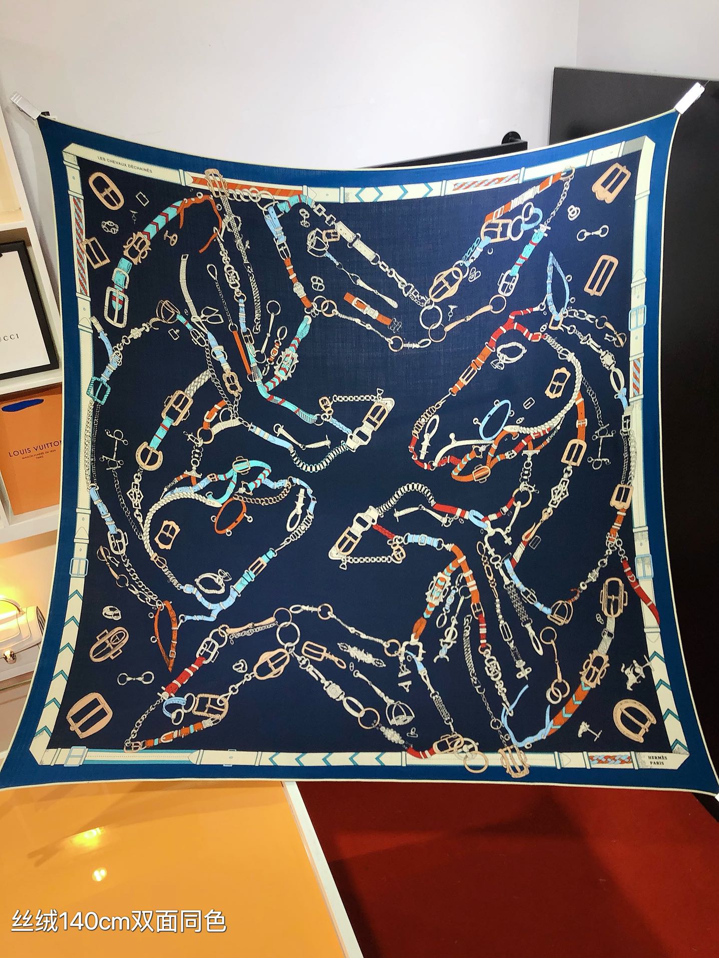小愛款-雙面同色 140x140cm 70%羊絨30%真絲