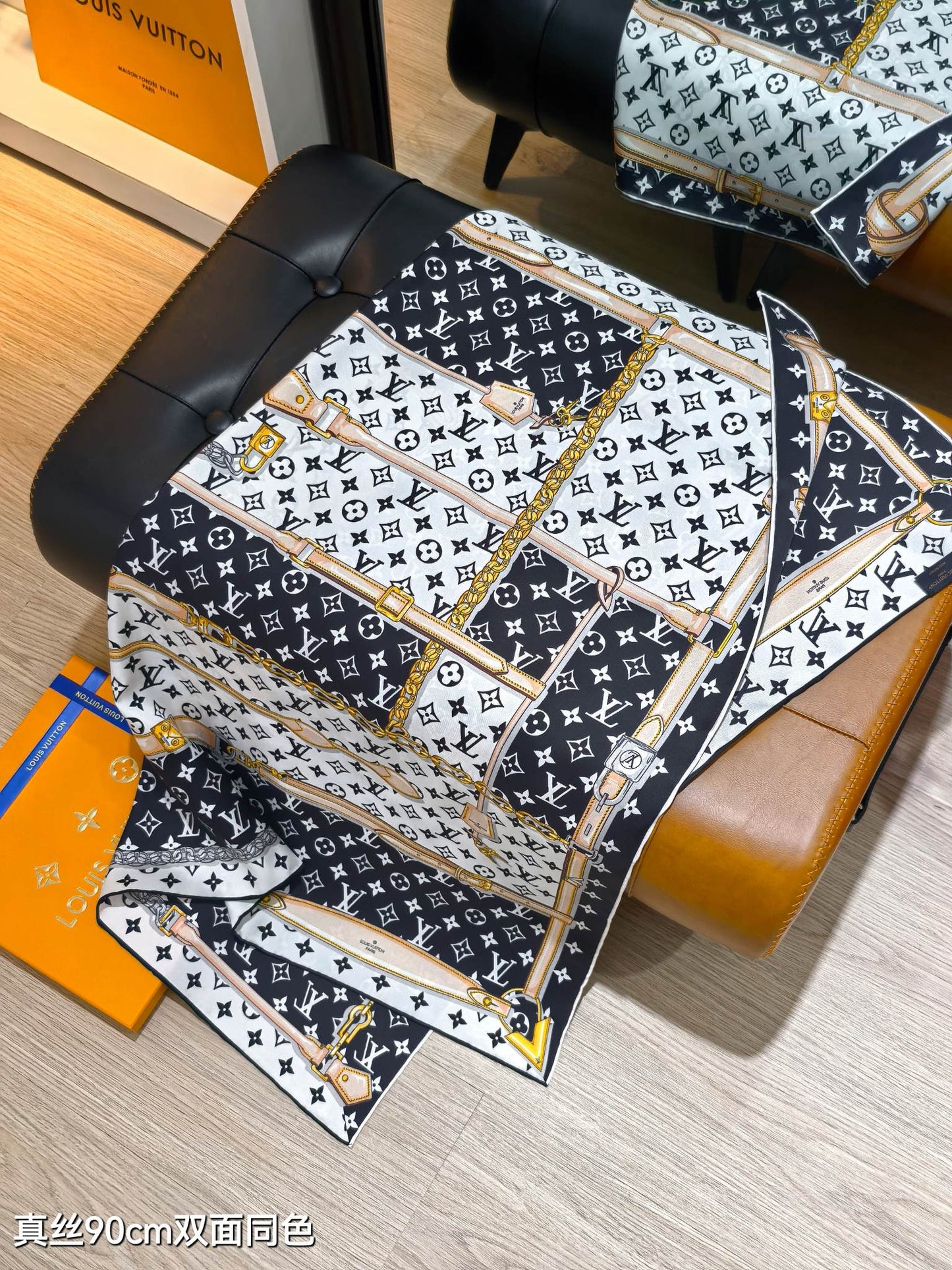 路L家-18姆米雙面 90x90cm 斜紋真絲