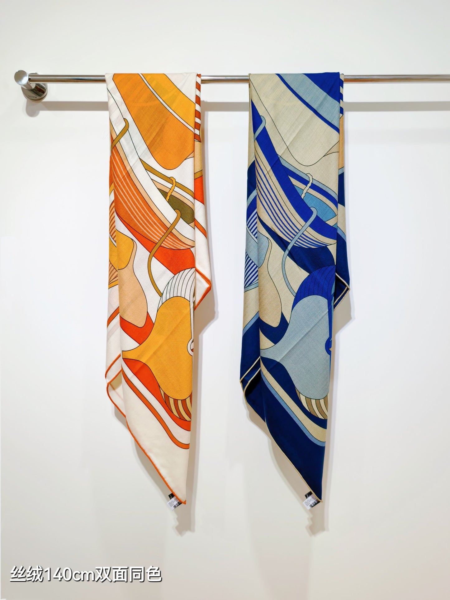 小愛款-雙面同色140x140cm 70%羊絨30%真絲