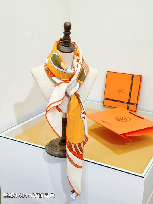 小愛款-雙面同色140x140cm 70%羊絨30%真絲
