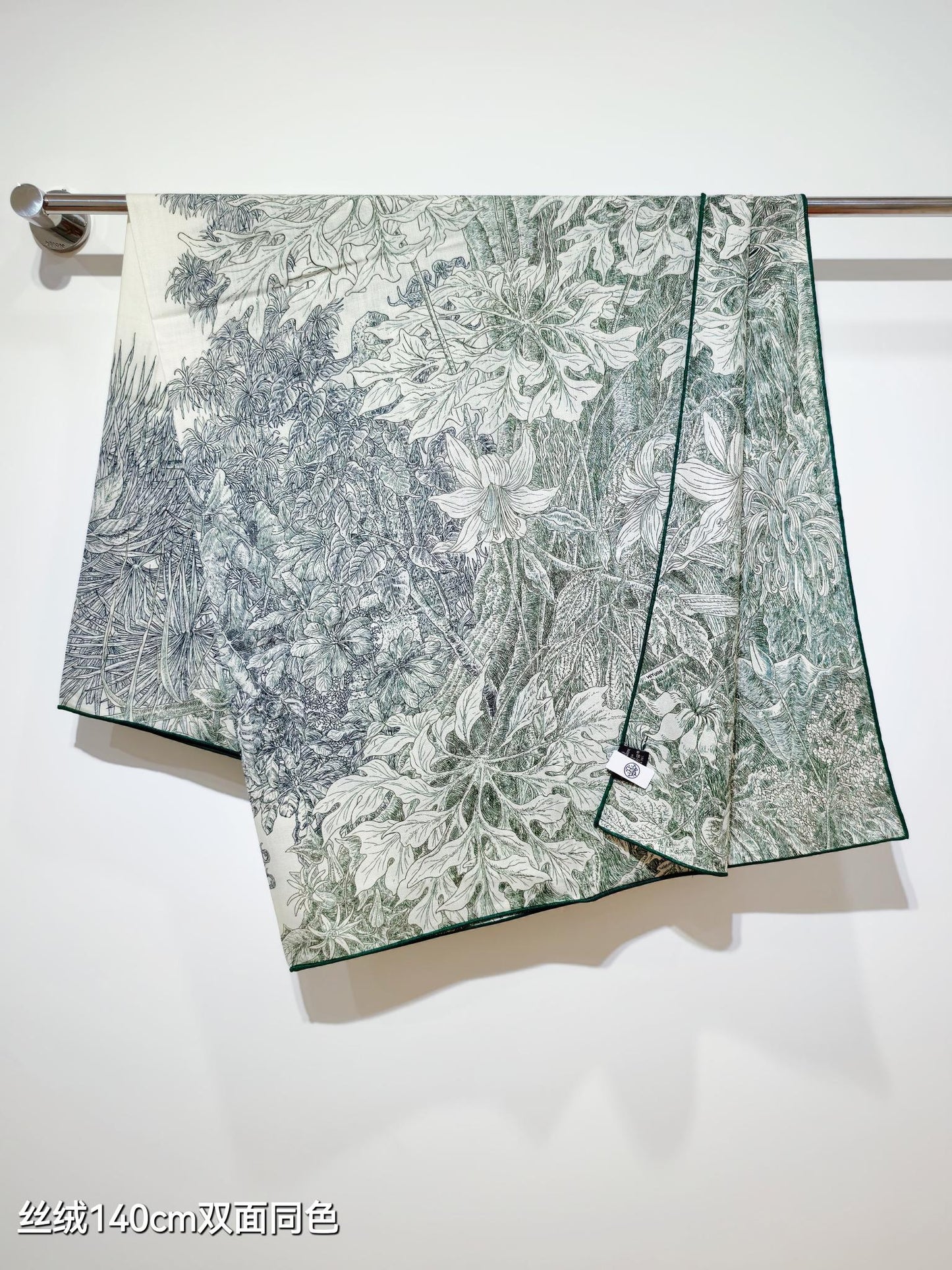 小愛款-雙面同色 140x140cm 70%羊絨30%真絲