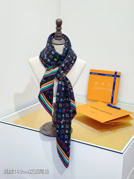 小愛款-雙面同色140x140cm 70%羊絨30%真絲