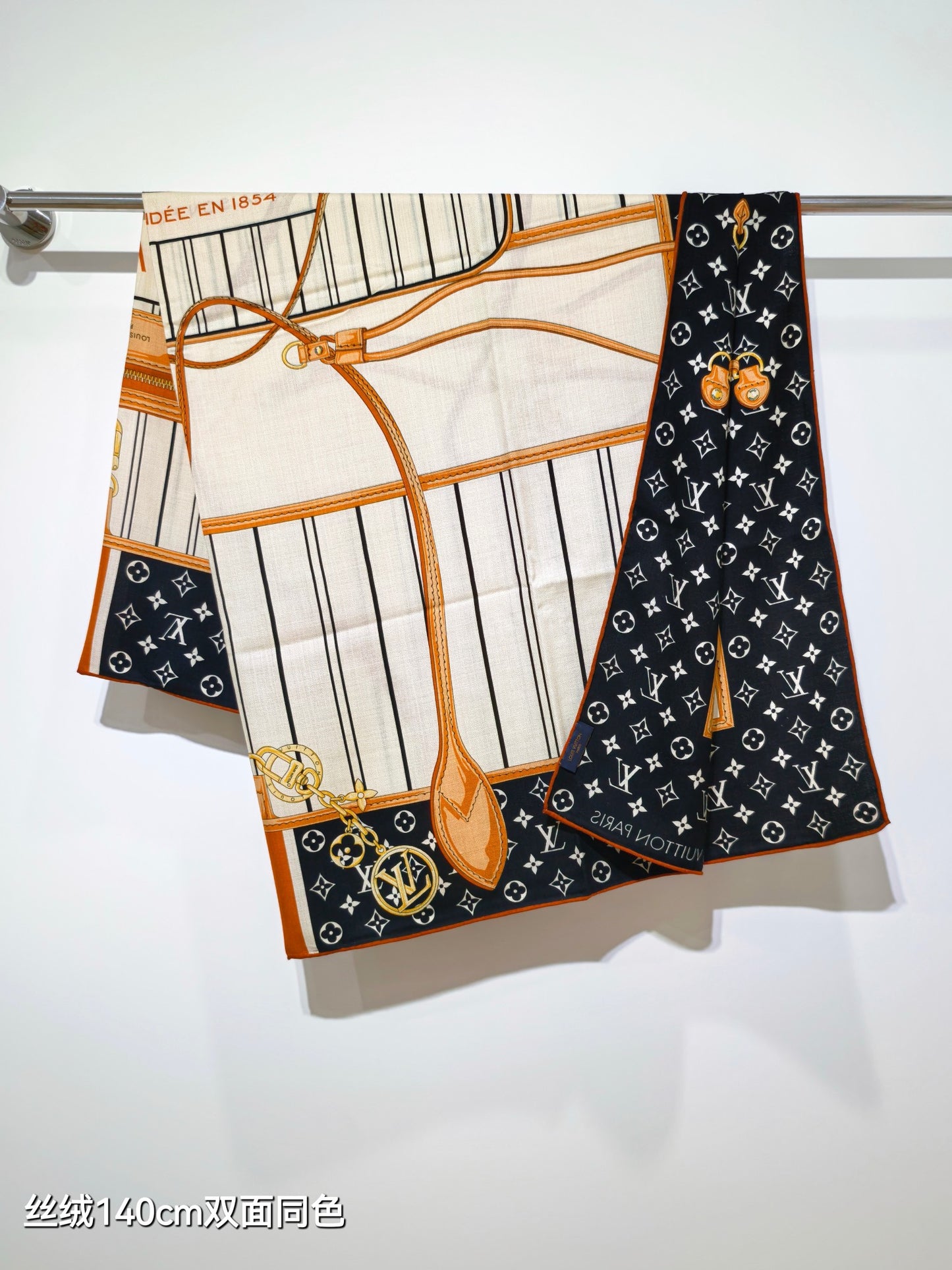 路L家-雙面同色 140x140cm 70%羊絨30%真絲