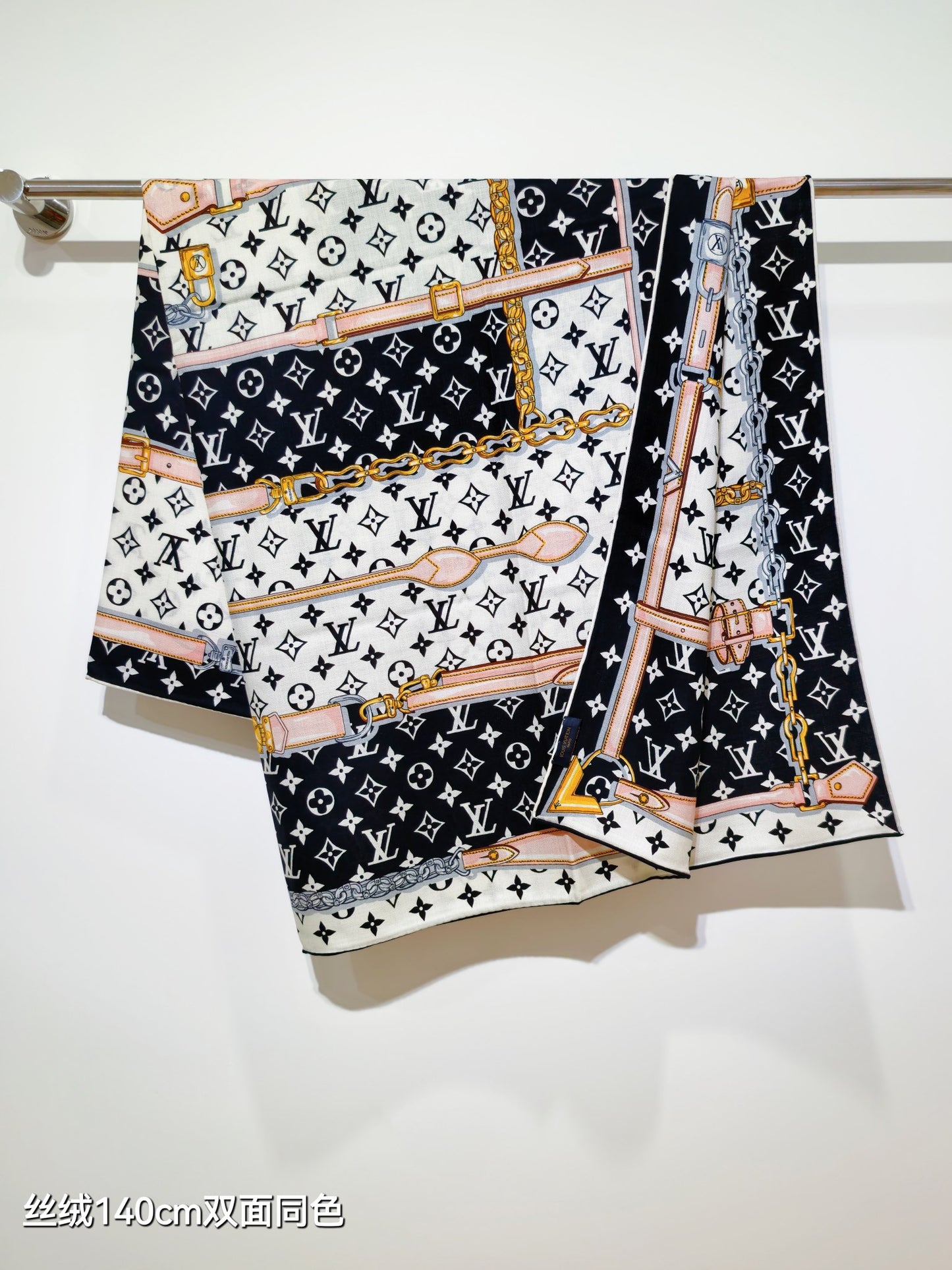 路L家-雙面同色 140x140cm 70%羊絨30%真絲