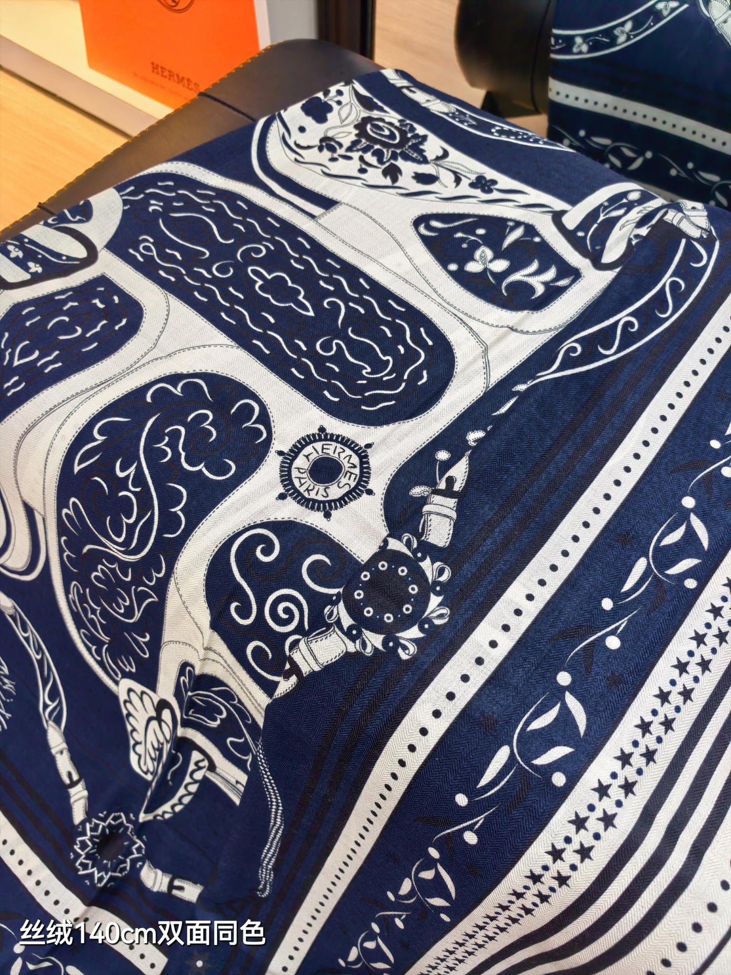 小愛款-雙面同色 140x140cm 70%羊絨30%真絲