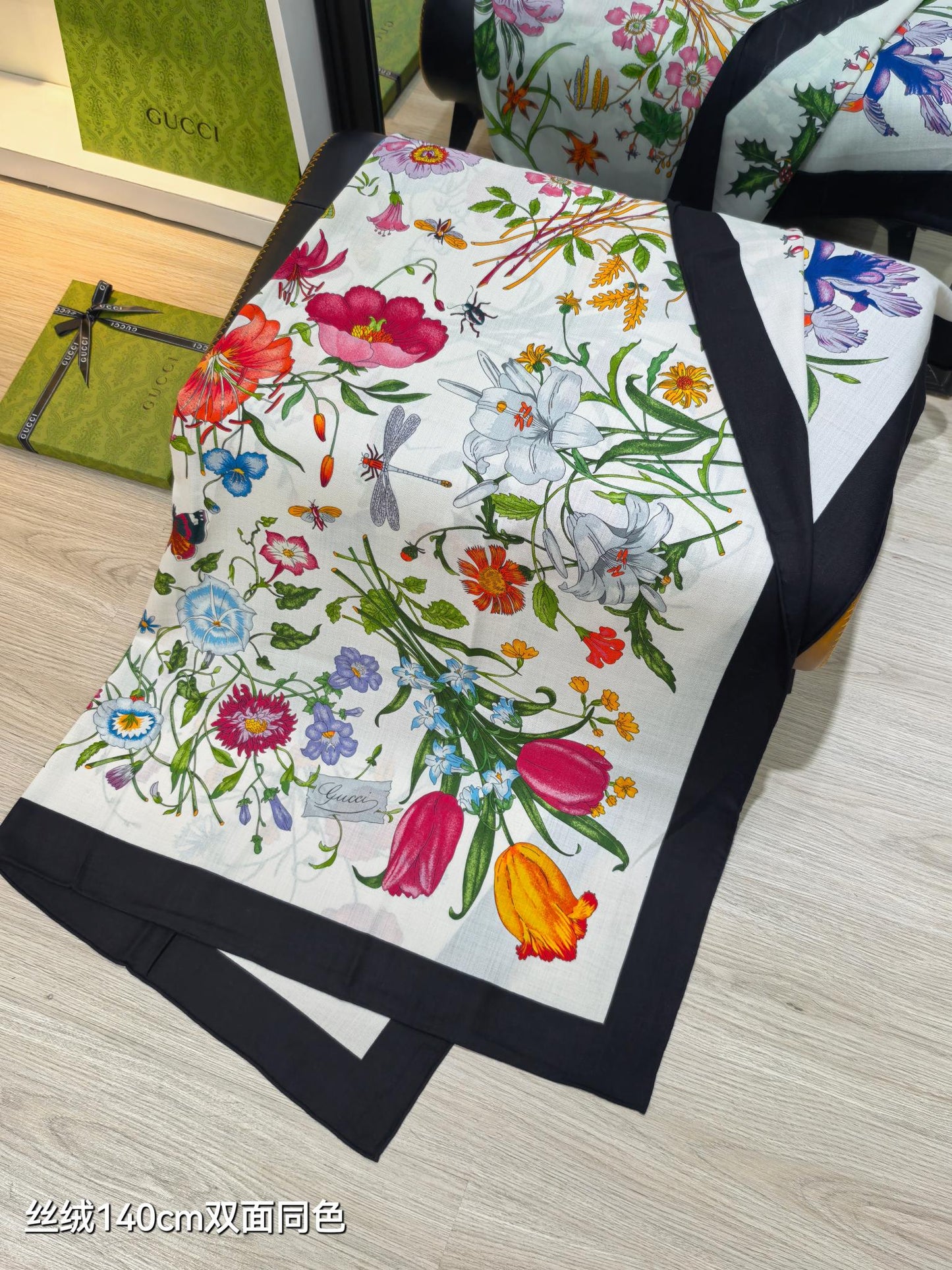 古G家-雙面同色 140x140cm 70%羊絨30%真絲