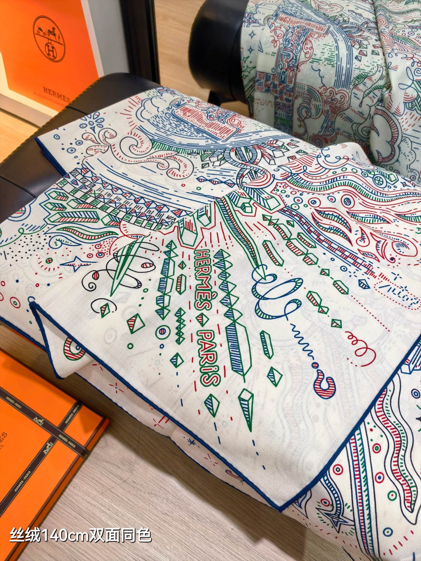 小愛款-雙面同色 140x140cm 70%羊絨30%真絲