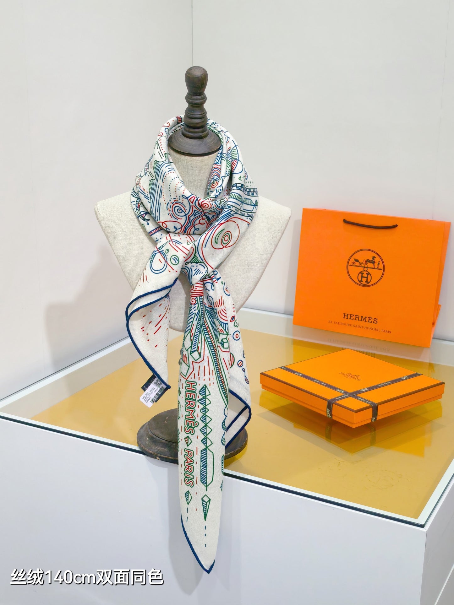 小愛款-雙面同色 140x140cm 70%羊絨30%真絲
