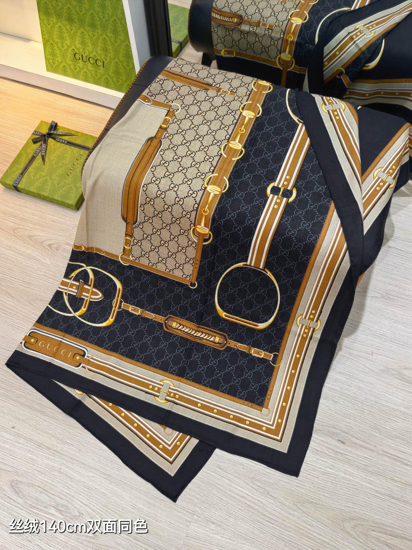 古G家-雙面同色 140x140cm 70%羊絨30%真絲