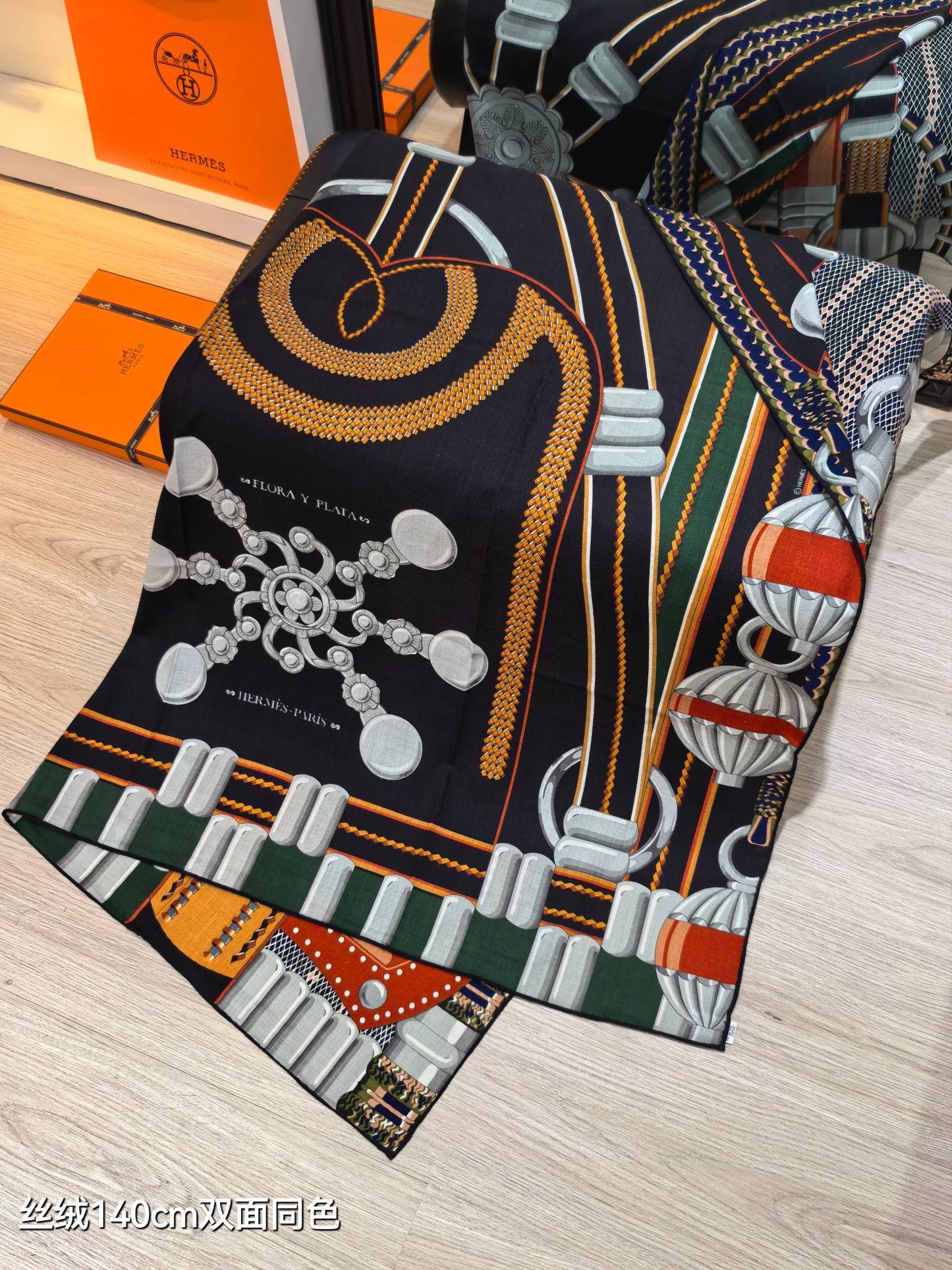 小愛款-雙面同色 140x140cm 70%羊絨30%真絲