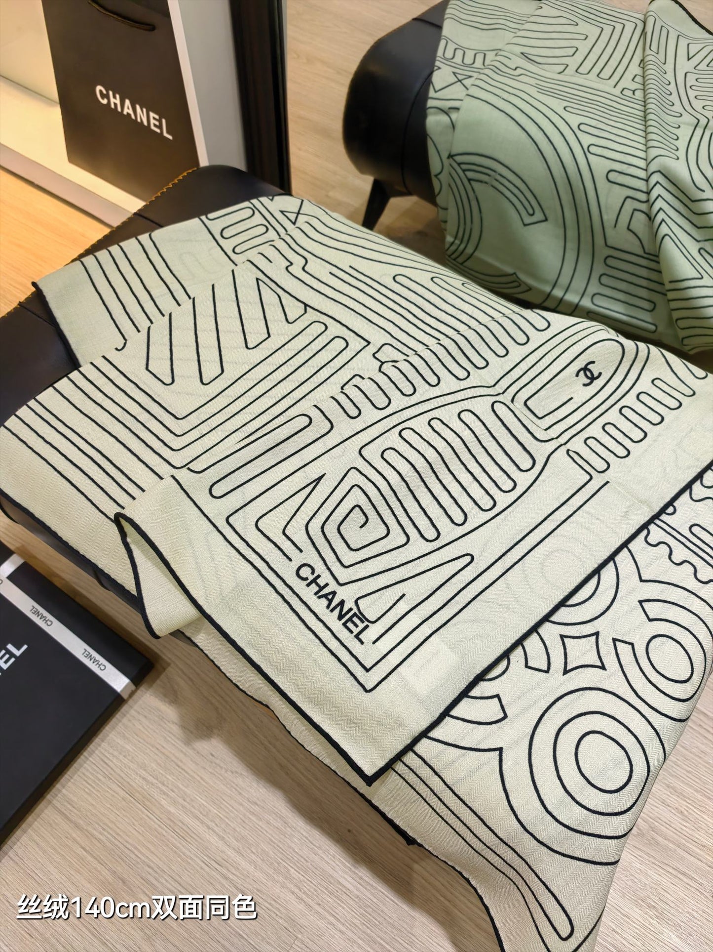 小香家-雙面同色 140x140cm 70%羊絨30%真絲