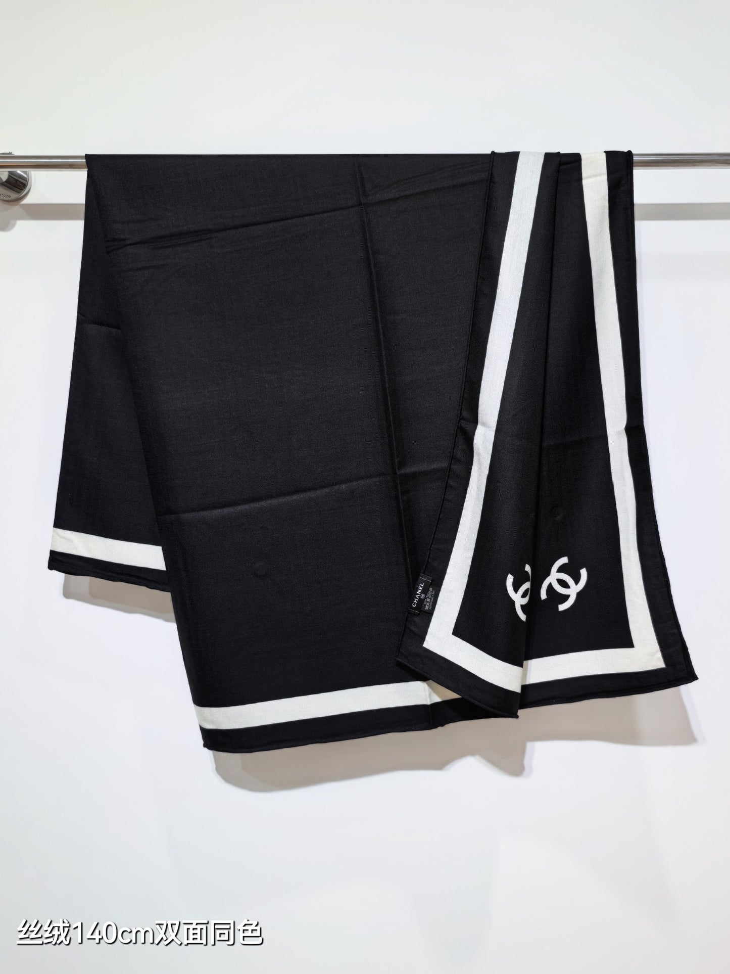 小香家-雙面同色140x140cm 70%羊絨30%真絲