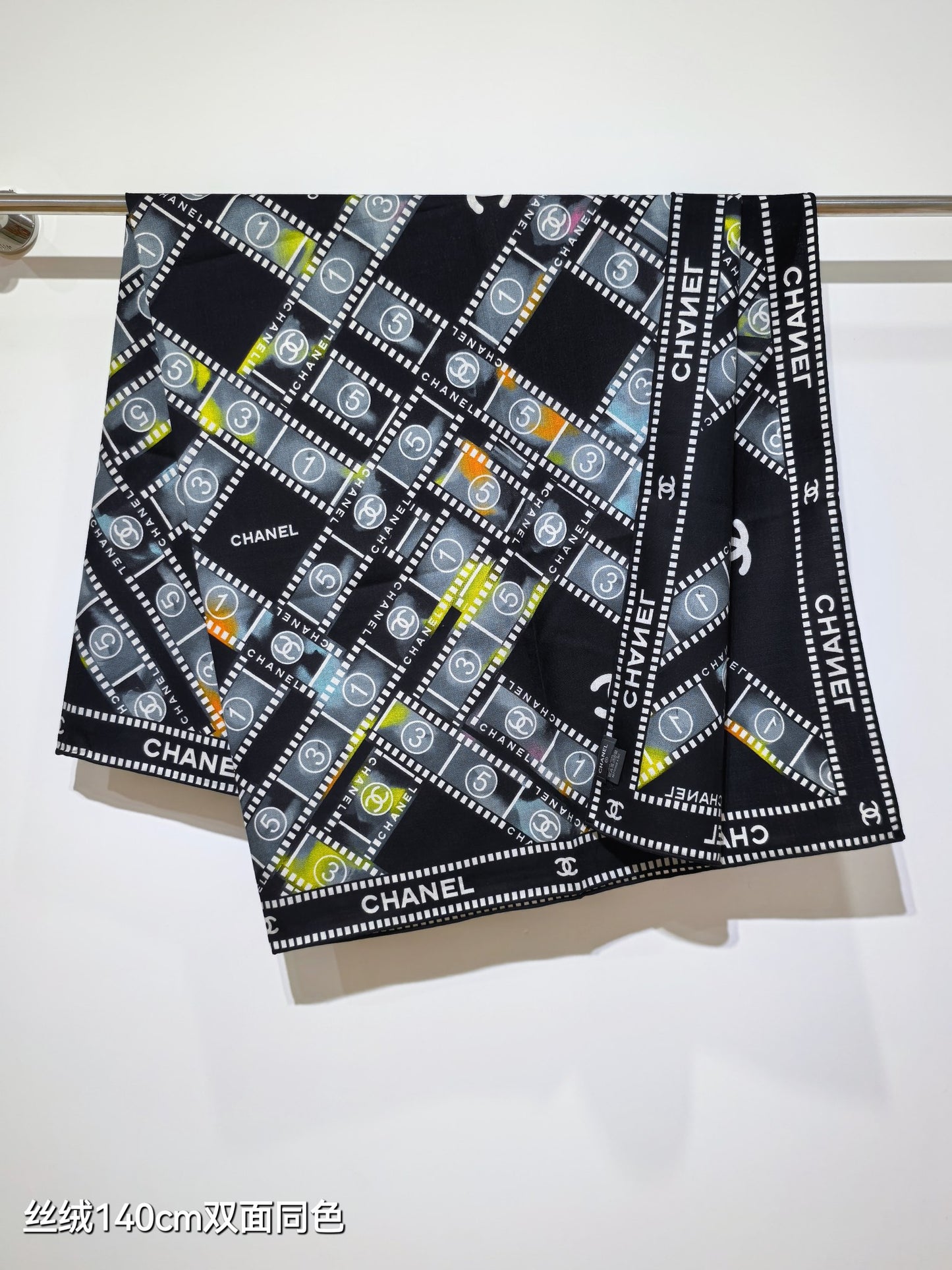 小香家-雙面同色 140x140cm 70%羊絨30%真絲