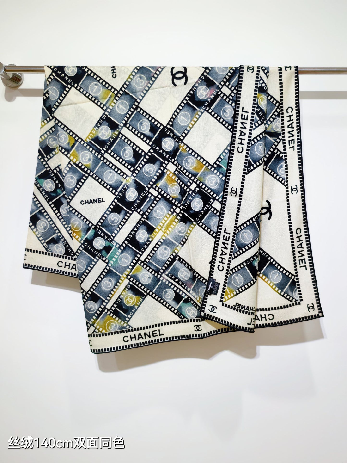 小香家-雙面同色 140x140cm 70%羊絨30%真絲