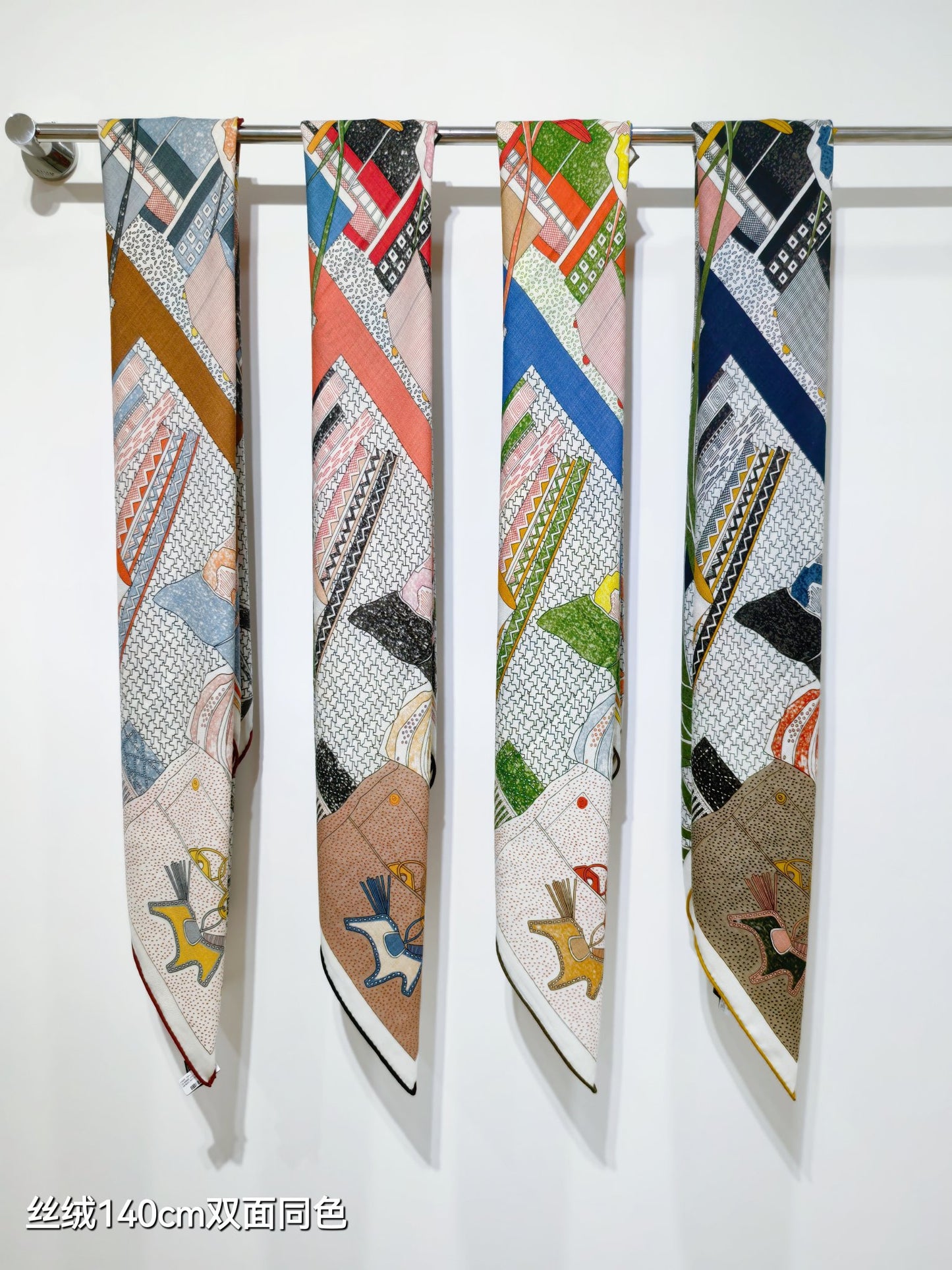 小愛款-雙面同色 140x140cm 70%羊絨30%真絲