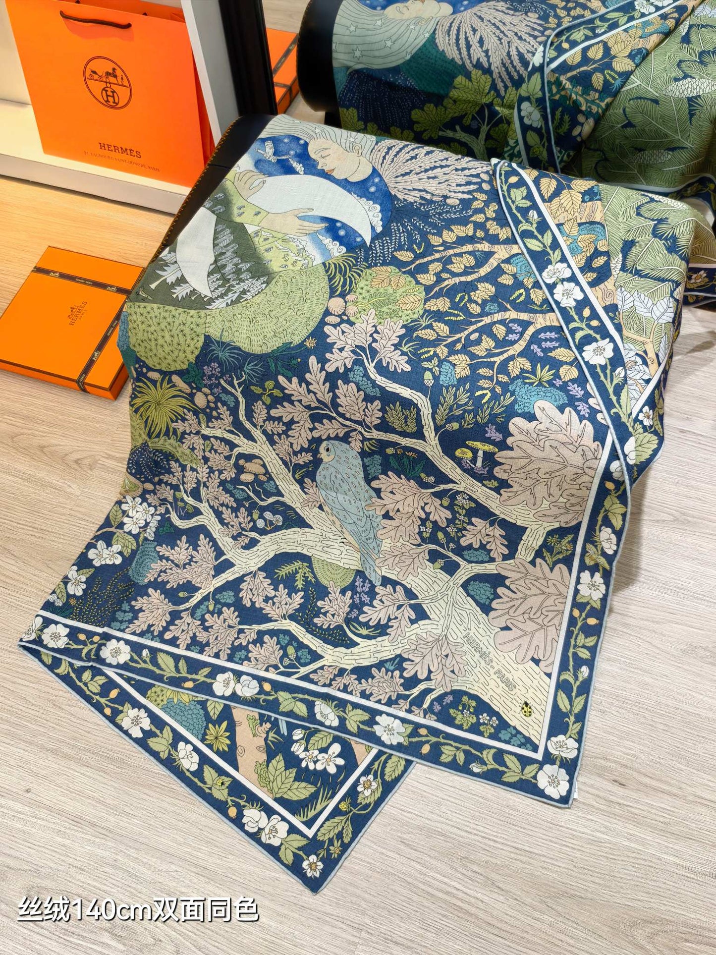 小愛款-雙面同色 140x140cm 70%羊絨30%真絲