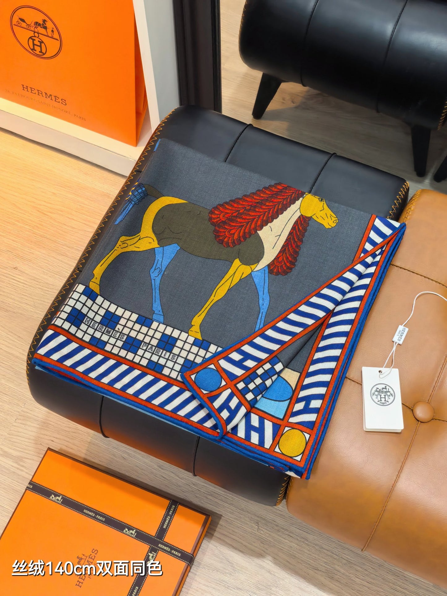 小愛款-雙面同色 140x140cm 70%羊絨30%真絲