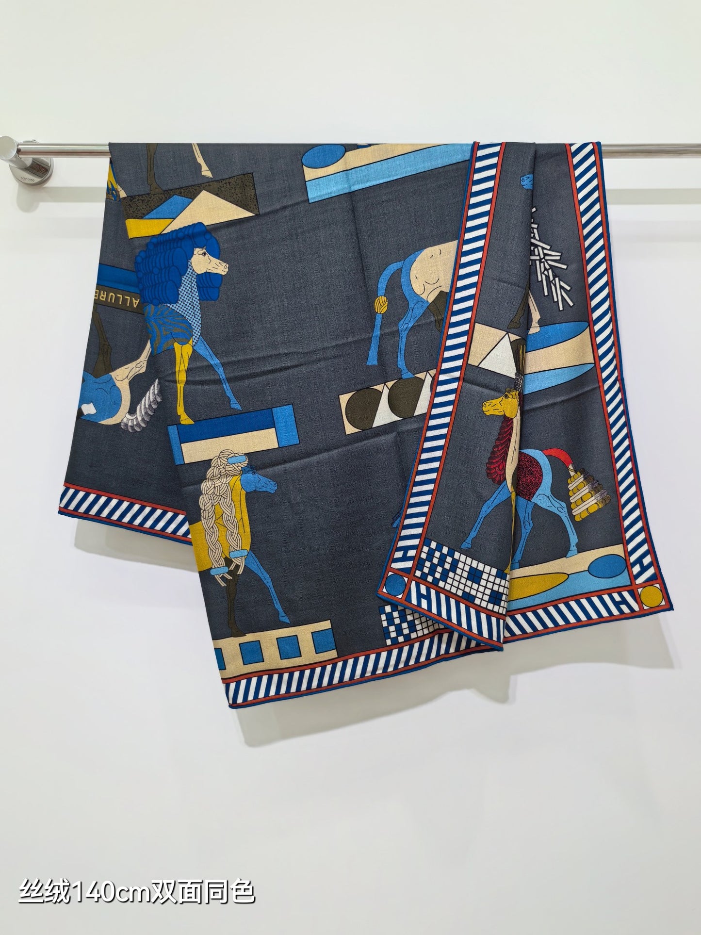 小愛款-雙面同色 140x140cm 70%羊絨30%真絲