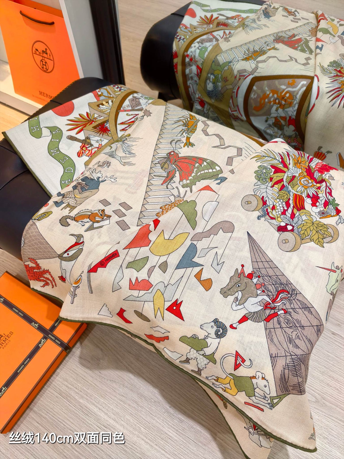小愛款-雙面同色 140x140cm 70%羊絨30%真絲