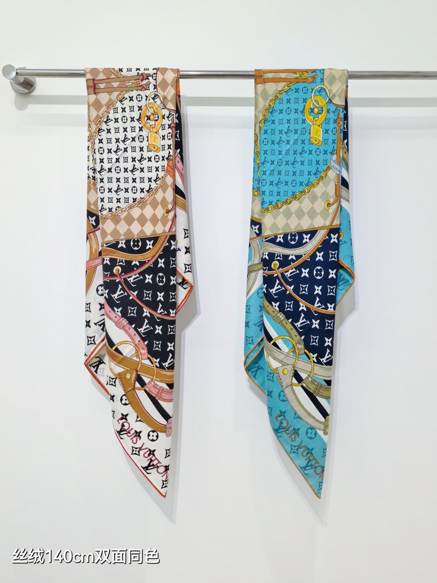 路L家-雙面同色 140x140cm 70%羊絨30%真絲