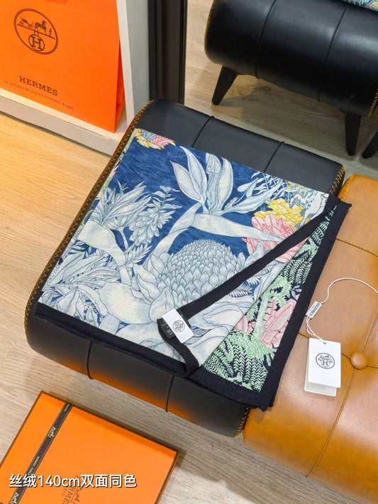 路L家-雙面同色 140x140cm 70%羊絨30%真絲