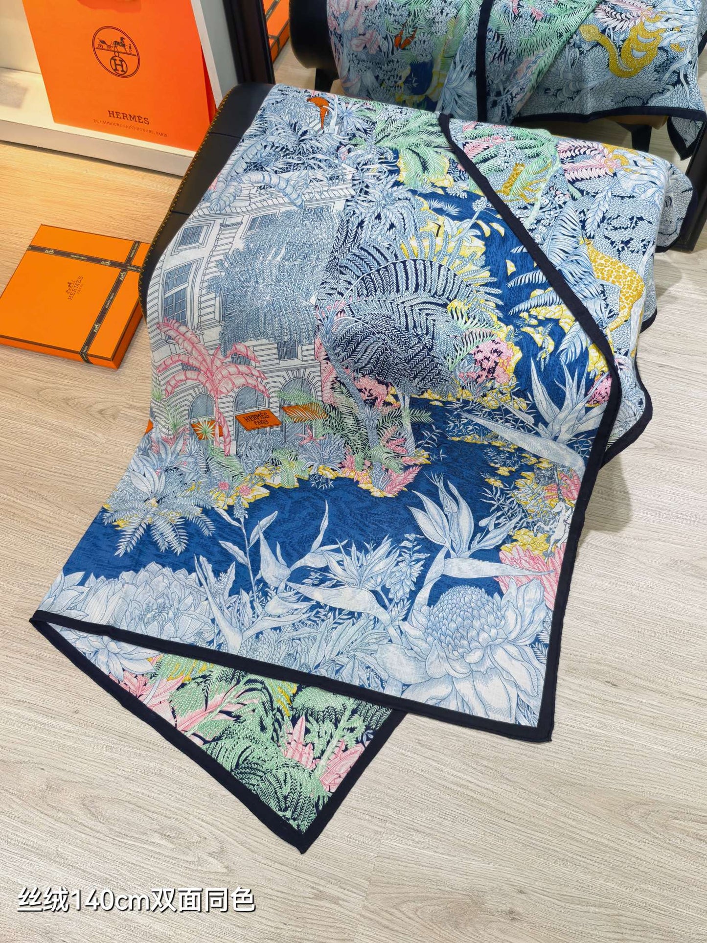 路L家-雙面同色 140x140cm 70%羊絨30%真絲