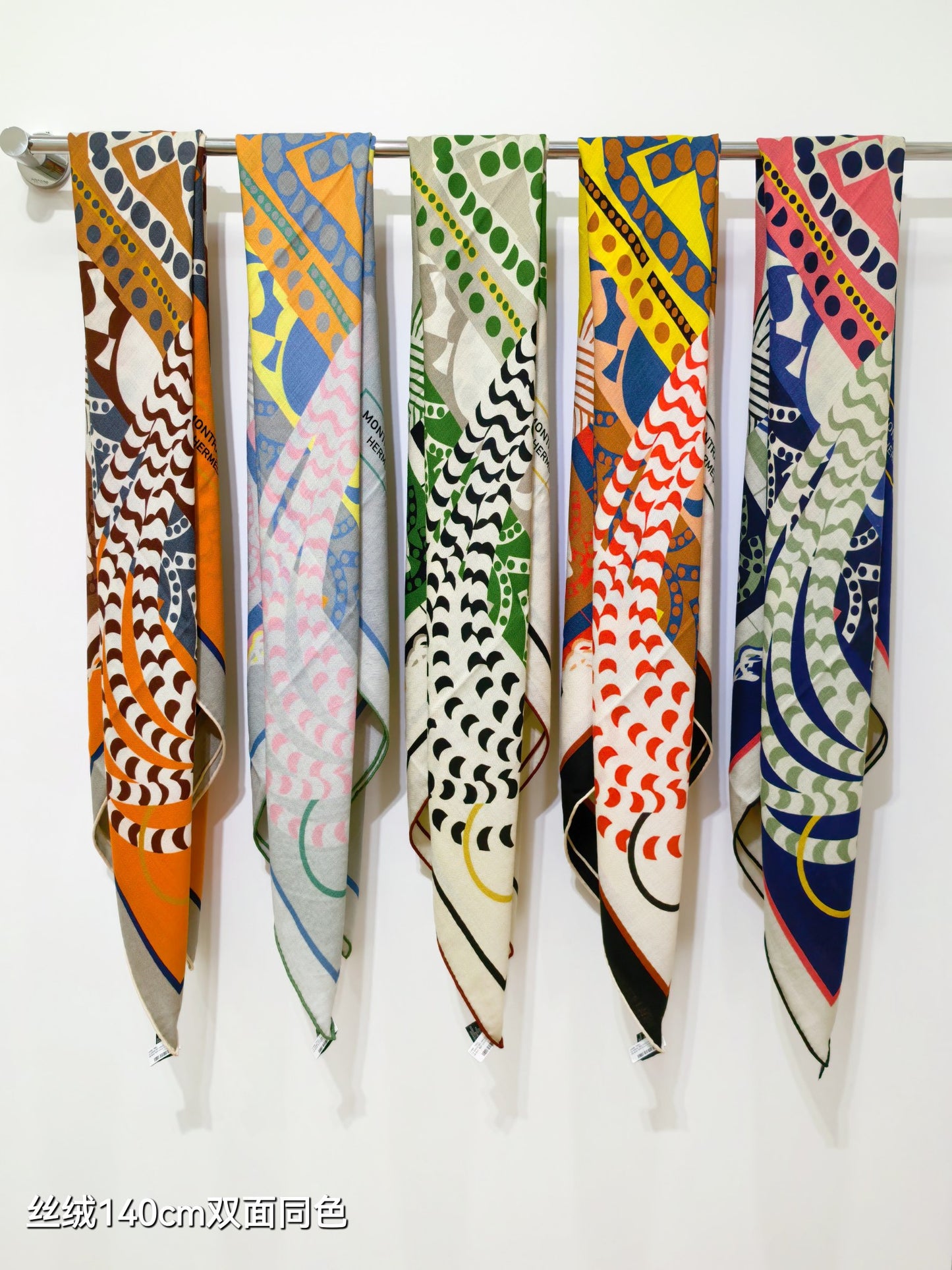 小愛款-雙面同色140x140cm 70%羊絨30%真絲