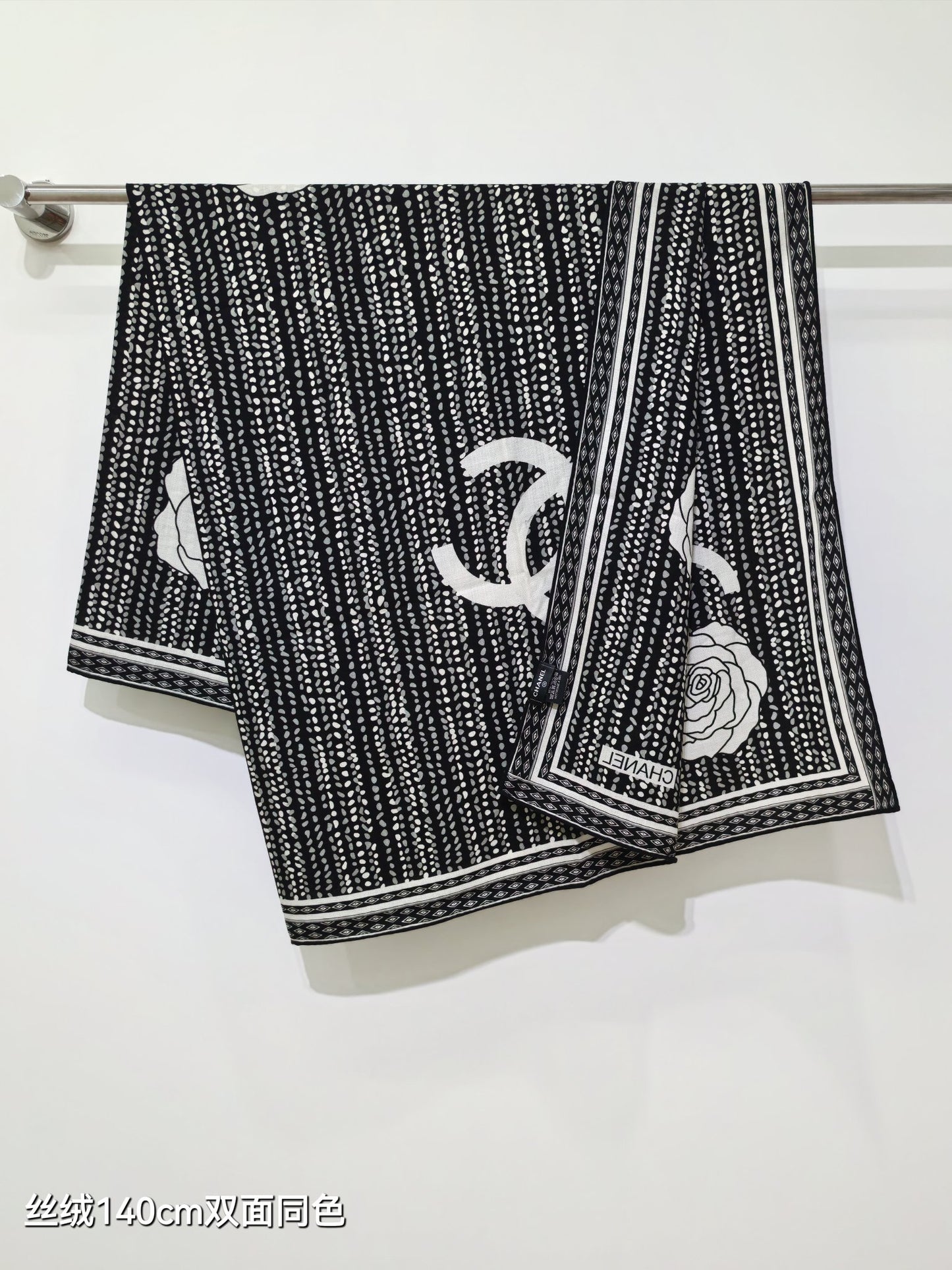 小香家-雙面同色 140x140cm 70%羊絨30%真絲