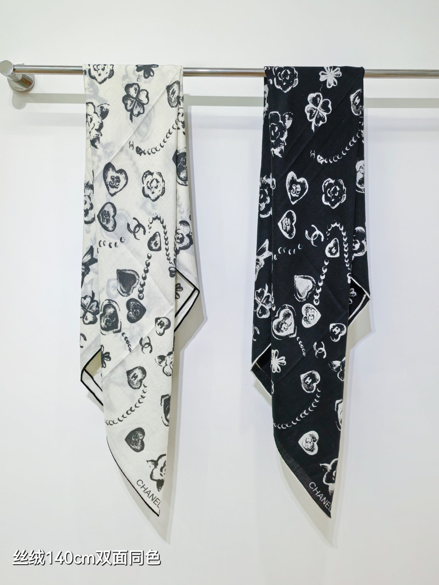 小香家-雙面同色 140x140cm 70%羊絨30%真絲