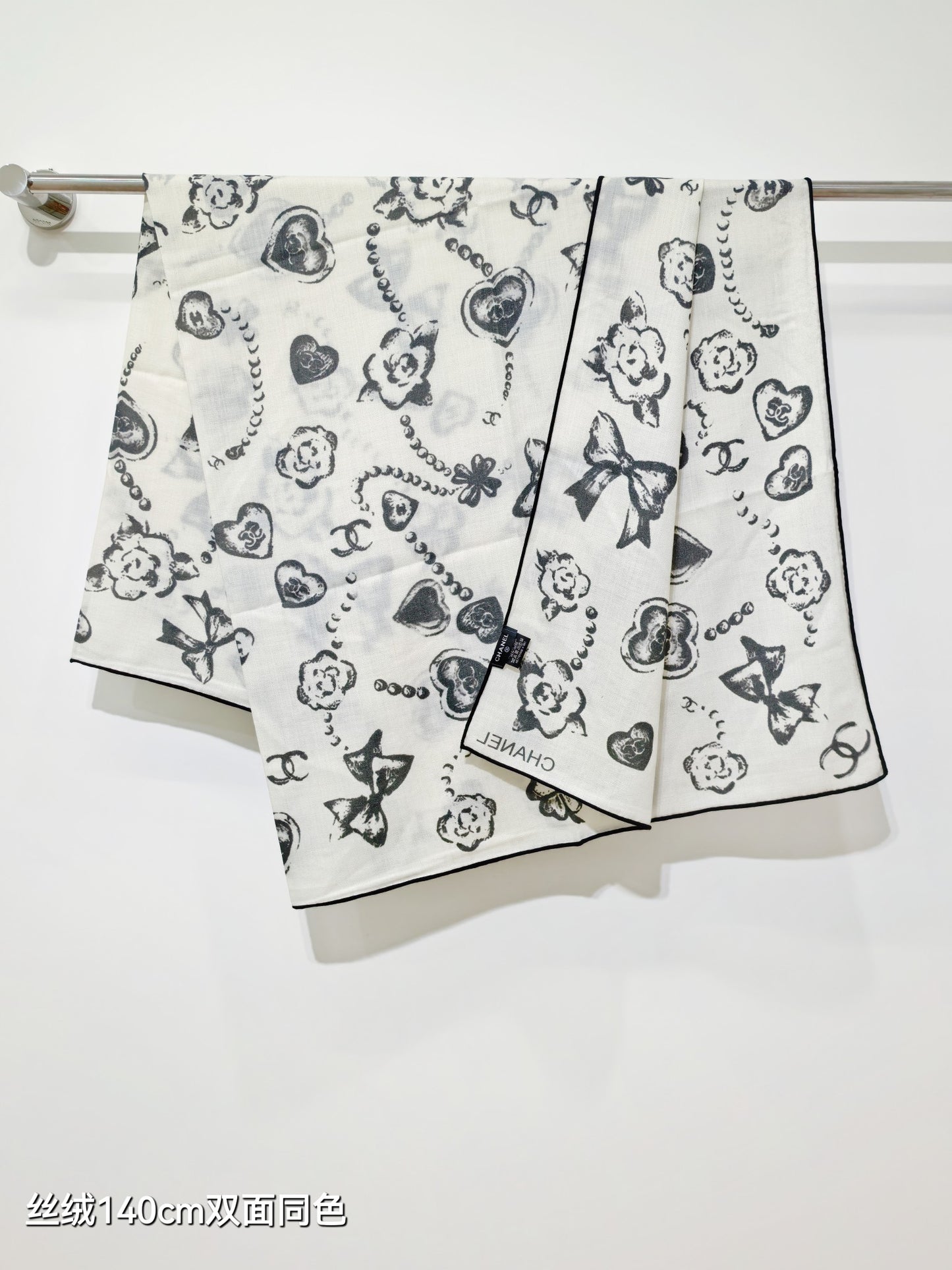 小香家-雙面同色 140x140cm 70%羊絨30%真絲