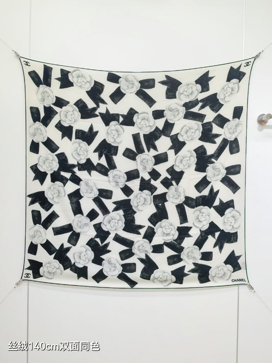 小香家-雙面同色 140x140cm 70%羊絨30%真絲