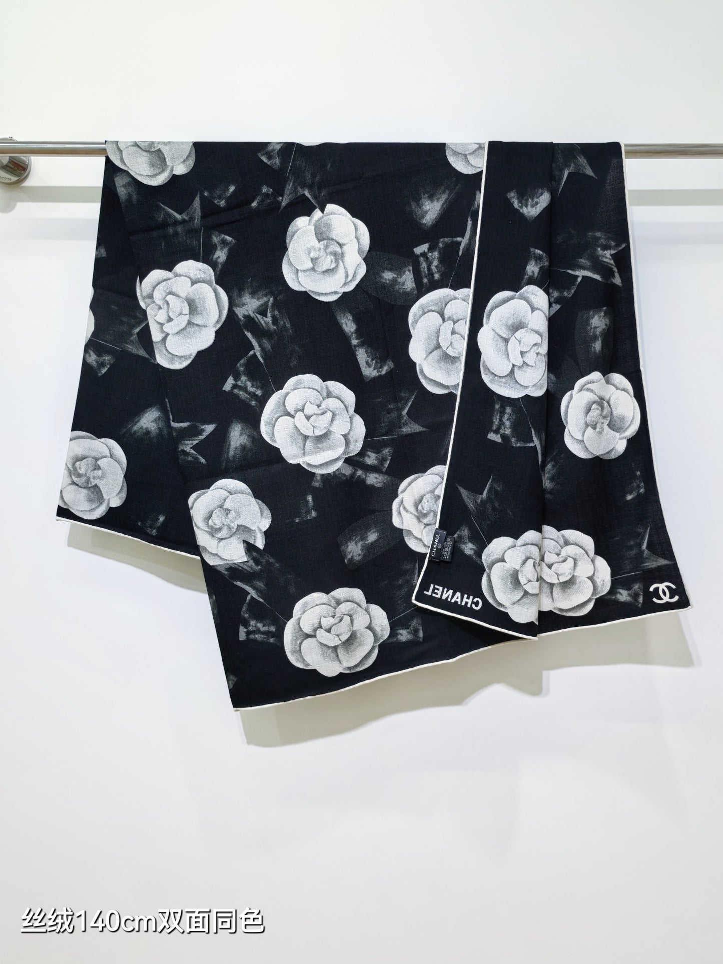 小香家-雙面同色 140x140cm 70%羊絨30%真絲