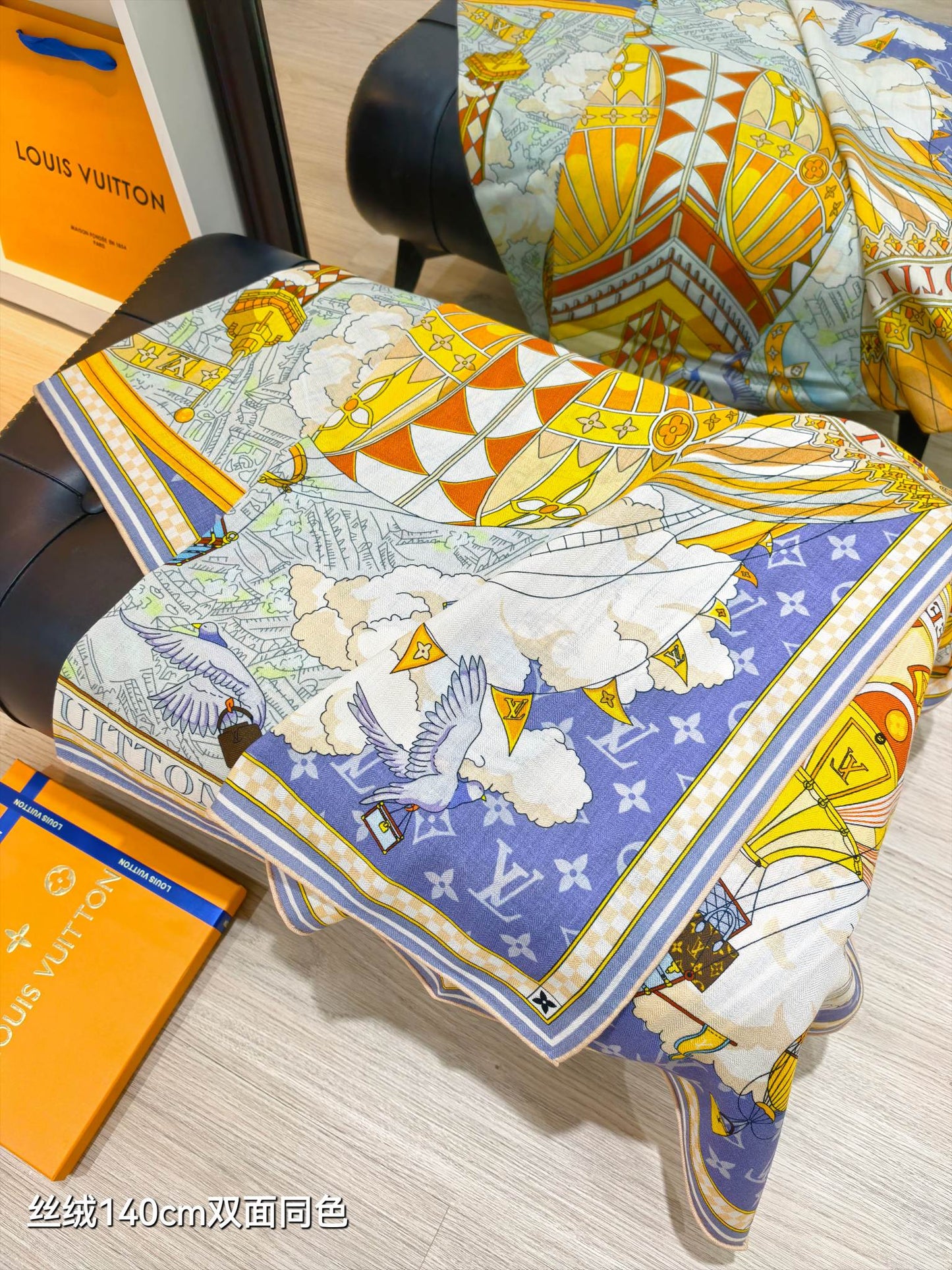 路L家-雙面同色 140x140cm 70%羊絨30%真絲