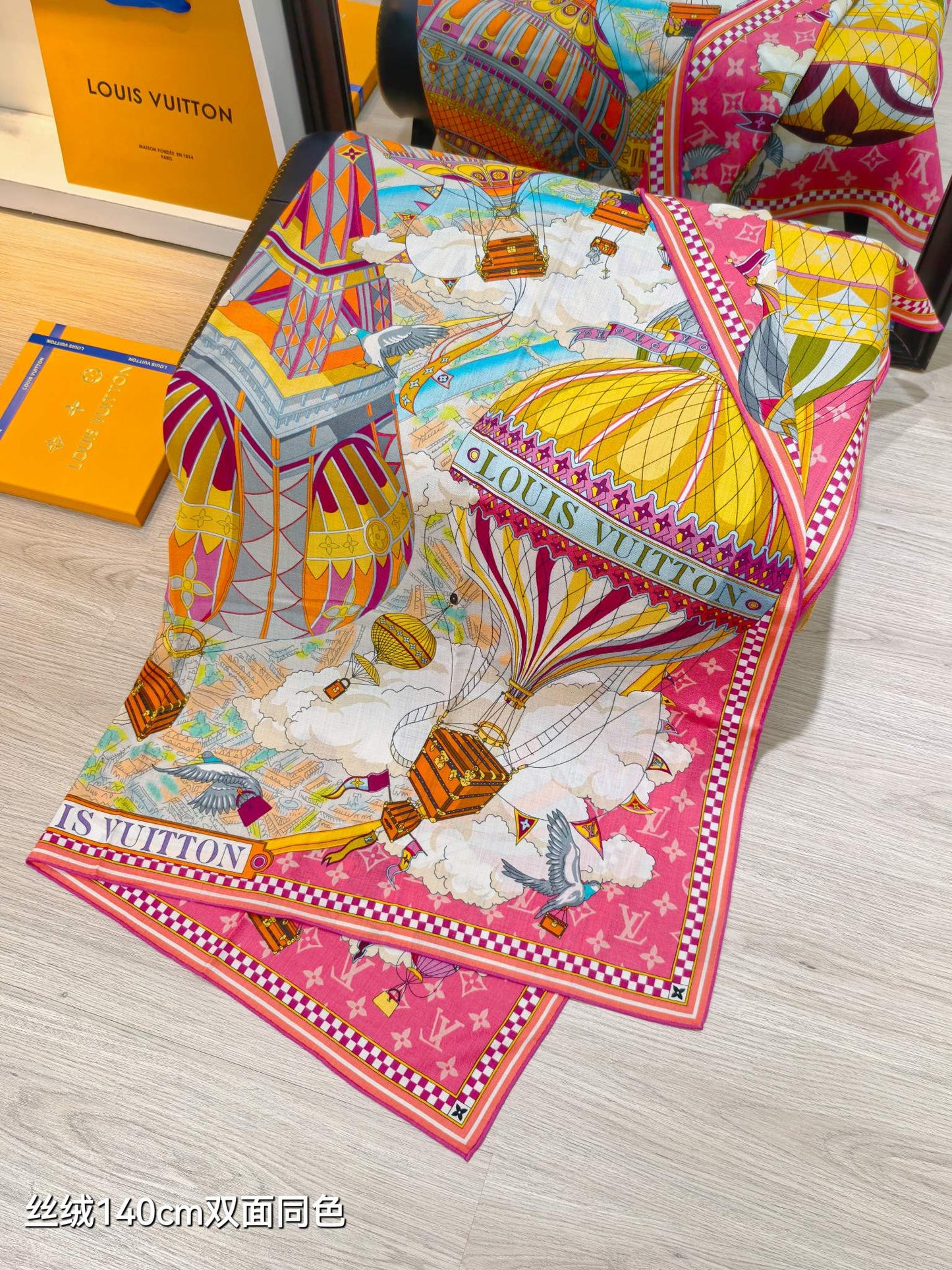 路L家-雙面同色 140x140cm 70%羊絨30%真絲
