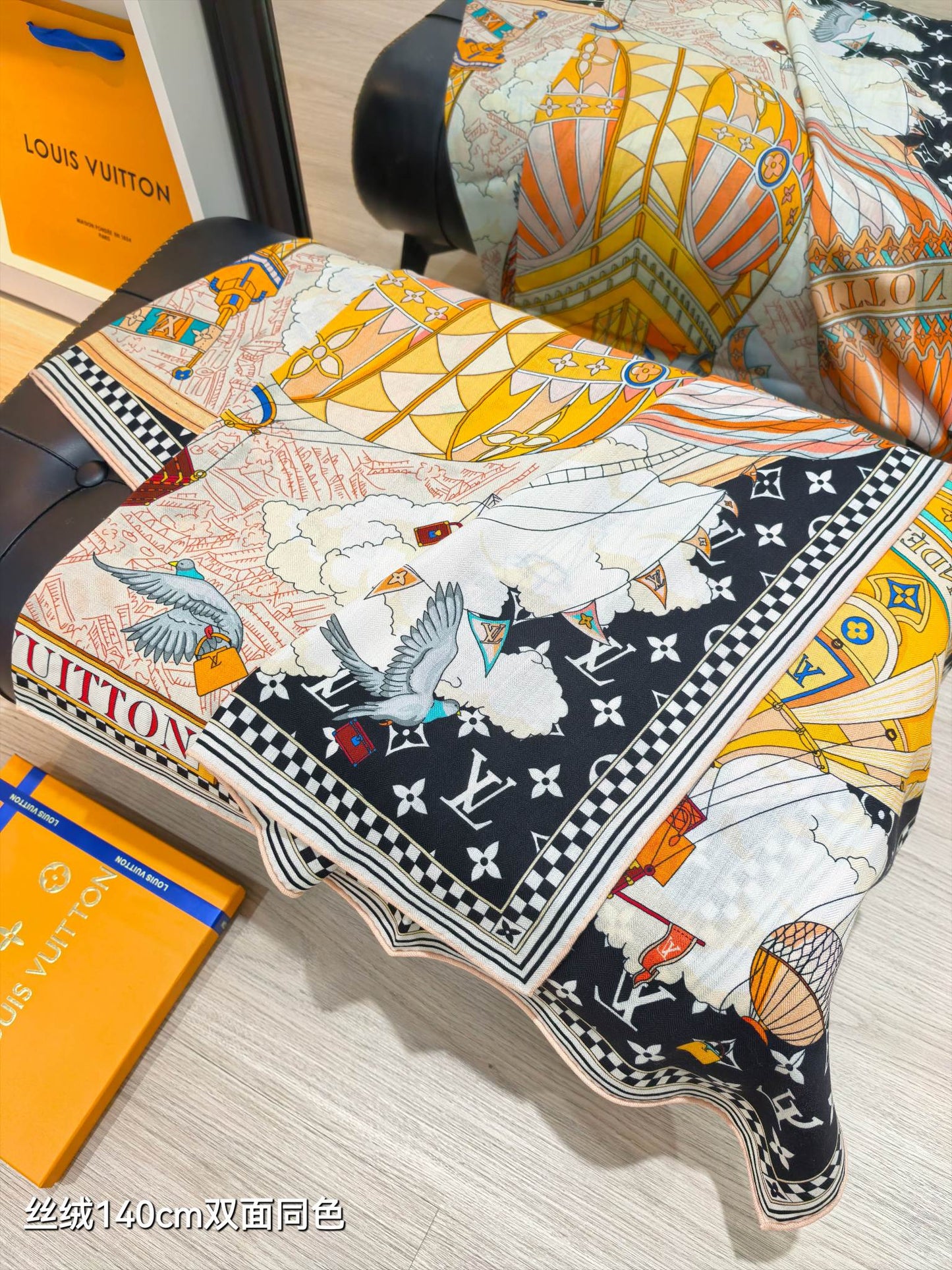 路L家-雙面同色 140x140cm 70%羊絨30%真絲