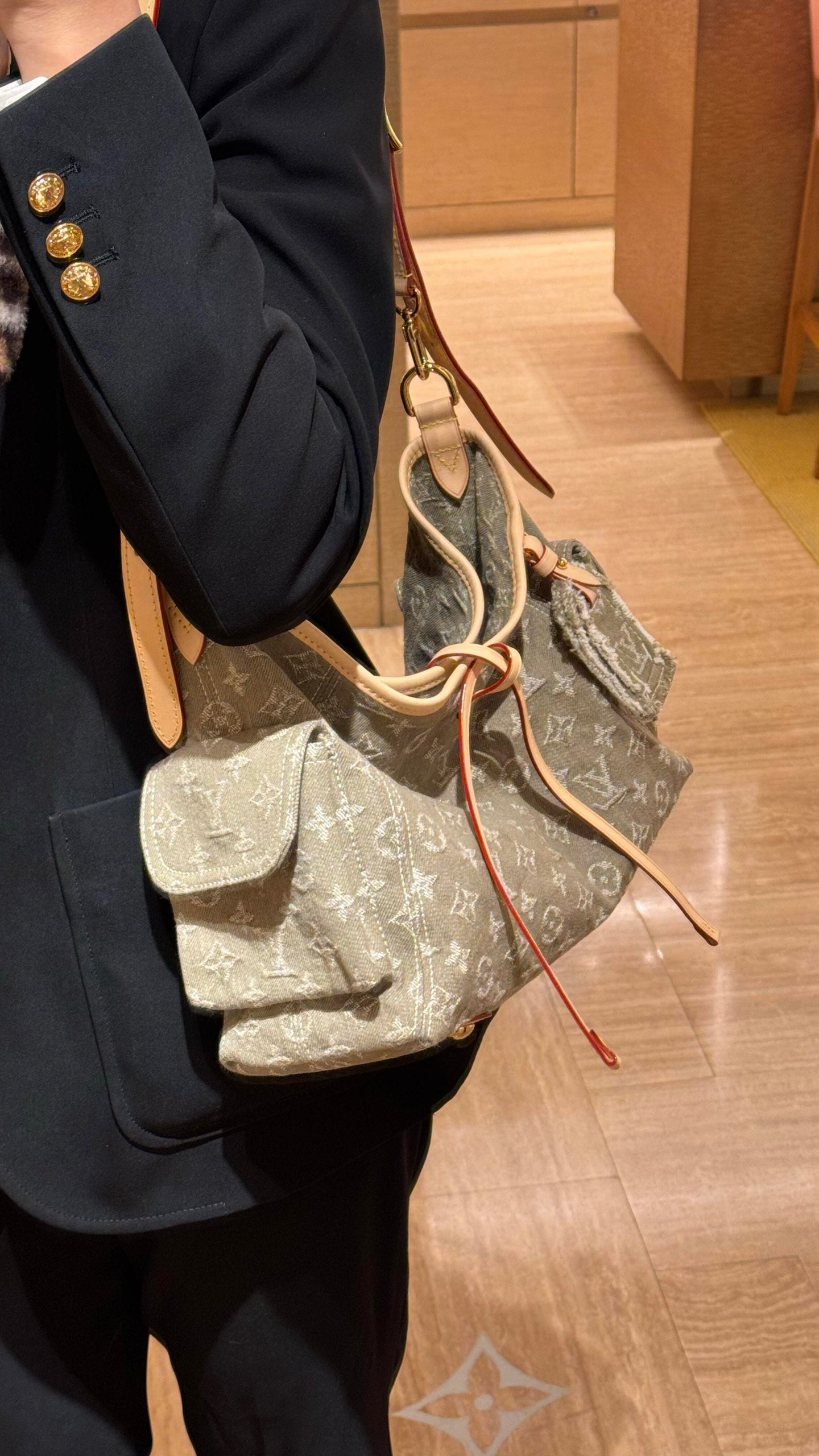 路L家-M27623 CARRYALL CARGO 小號 手袋 抹茶綠