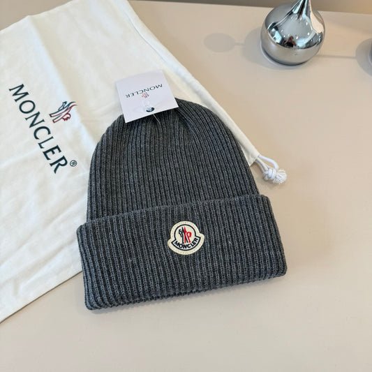 Moncler-經典毛帽百搭款-灰色