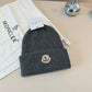 Moncler-經典毛帽百搭款-灰色